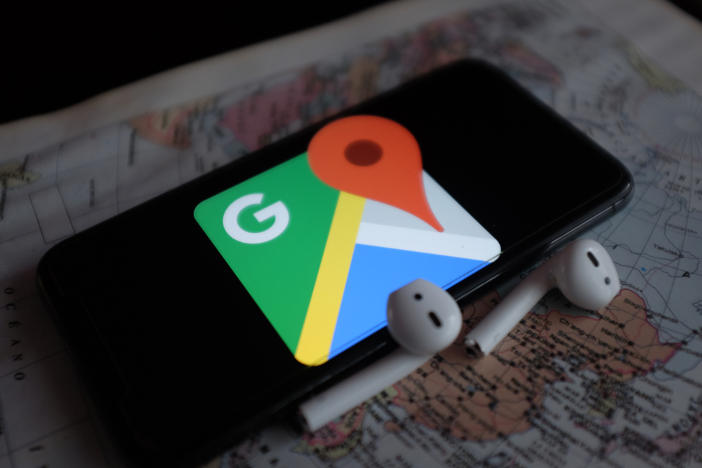 google-chia-se-du-lieu-ban-do-cho-cac-du-an-dien-mat-troi