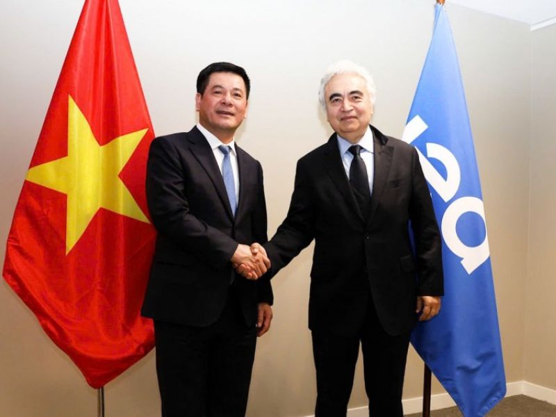 Hop-tac-nang-luong-Viet-Nam–IEA